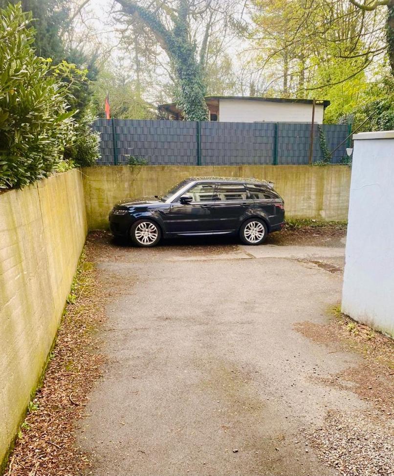 Feelslikehome - Wunderschoene Und Zentrale Wohnung Mit Balkon&Parkplatz โบคุห์ม ภายนอก รูปภาพ
